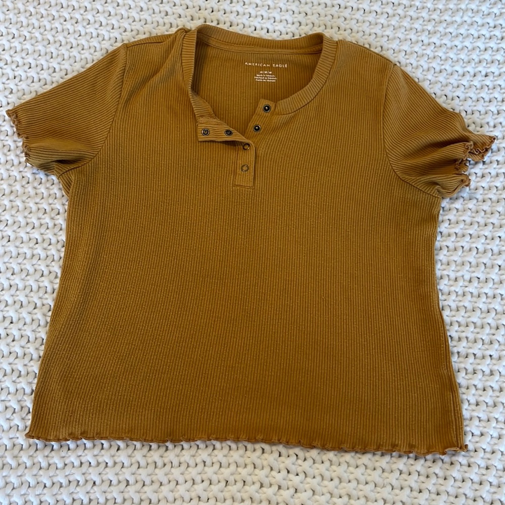 American eagle crop shirt